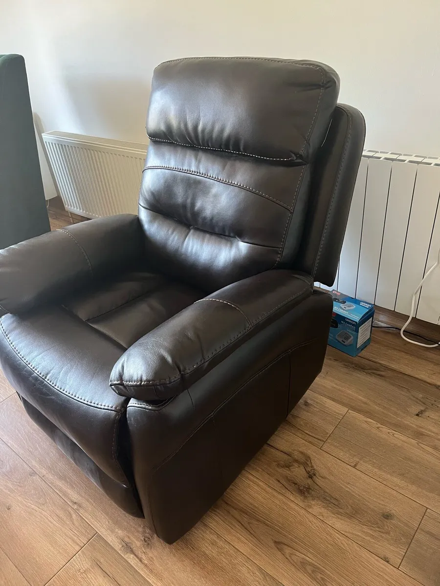 Electric reclining chair - Image 4