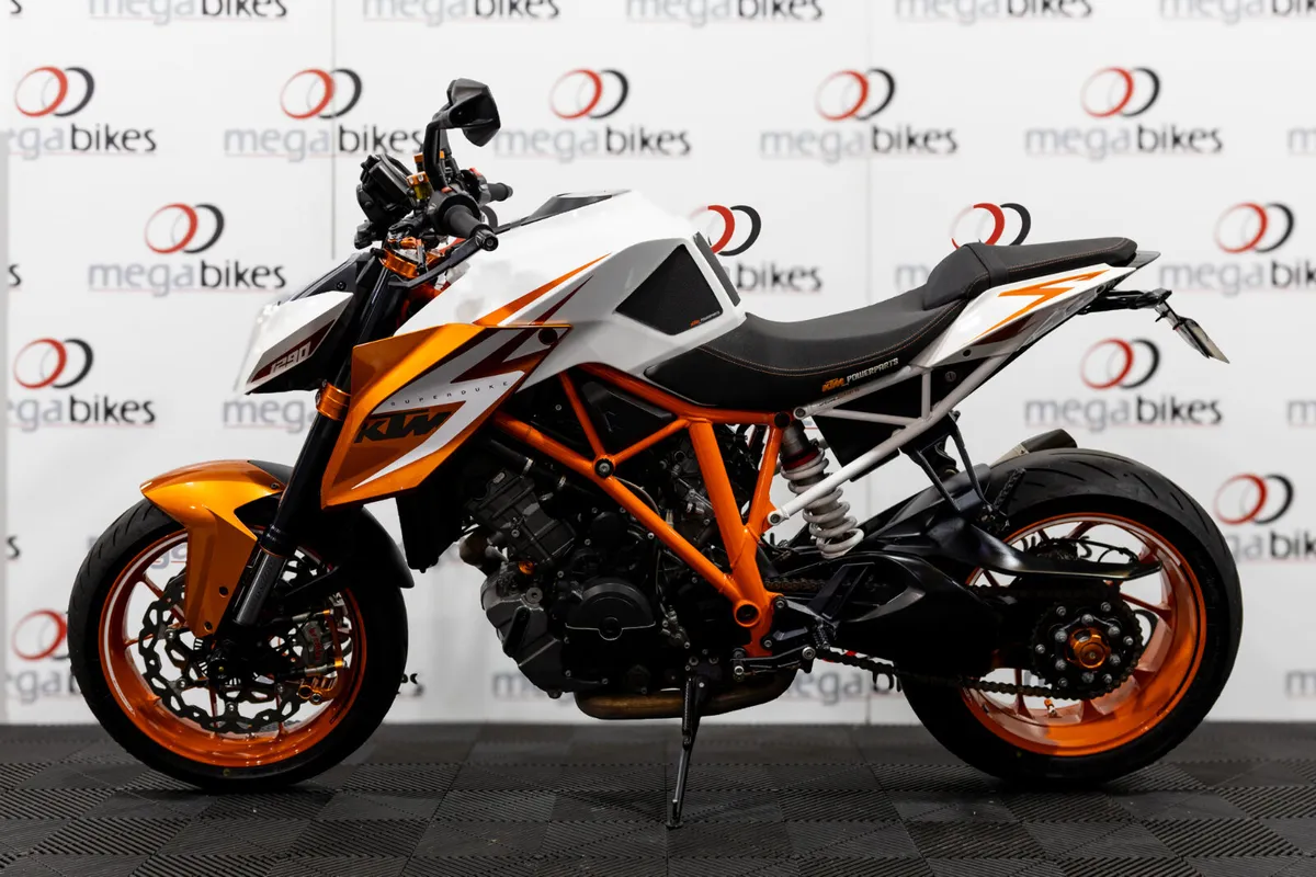 KTM 1290 Superduke R Special Edition 2016 - Image 2