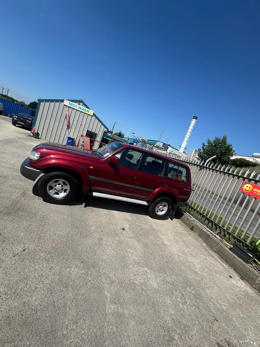 Toyota land cruiser Amazon - Image 3