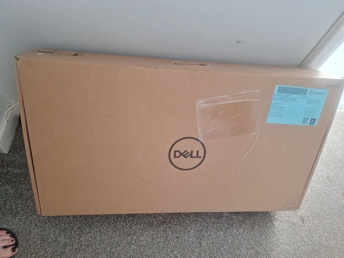 Computer screen new DELL  27 USB-C - P2723DE - Image 2