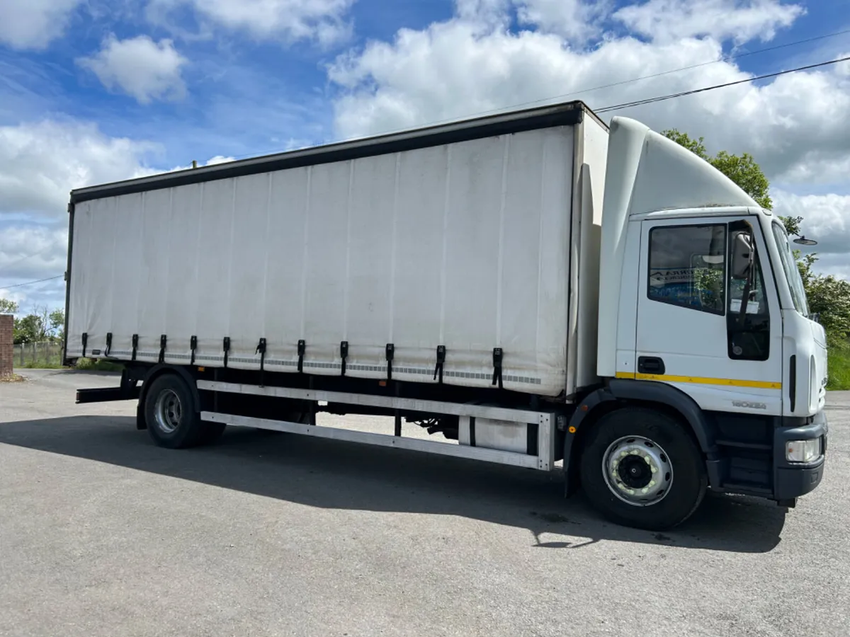 2004 iveco 180e24 18 ton 28ft Curtainsider - Image 4