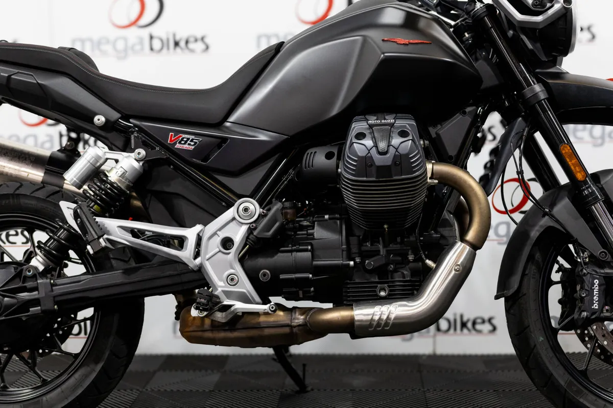 Moto Guzzi V85 Strada Ex Demo 2024 - Image 4