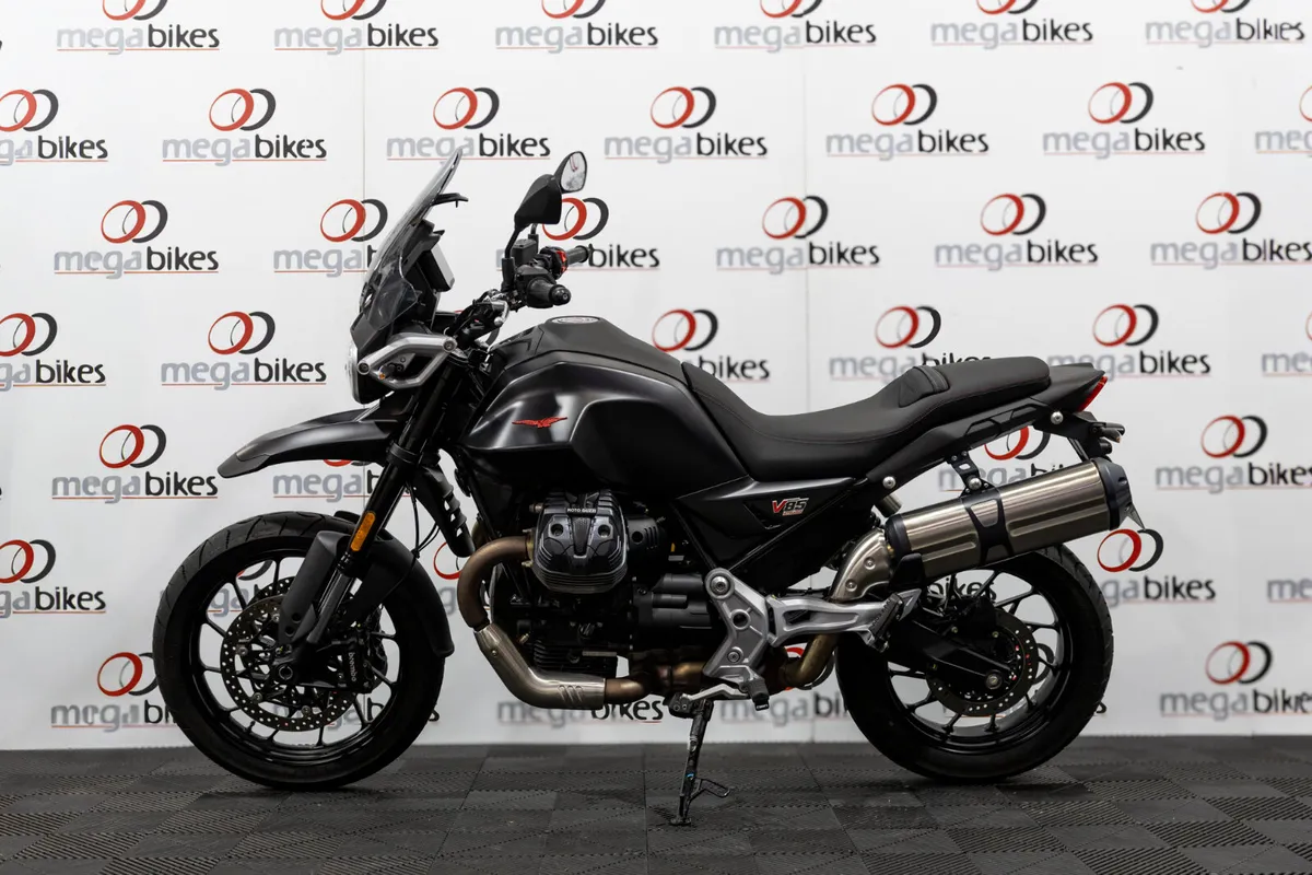 Moto Guzzi V85 Strada Ex Demo 2024 - Image 2