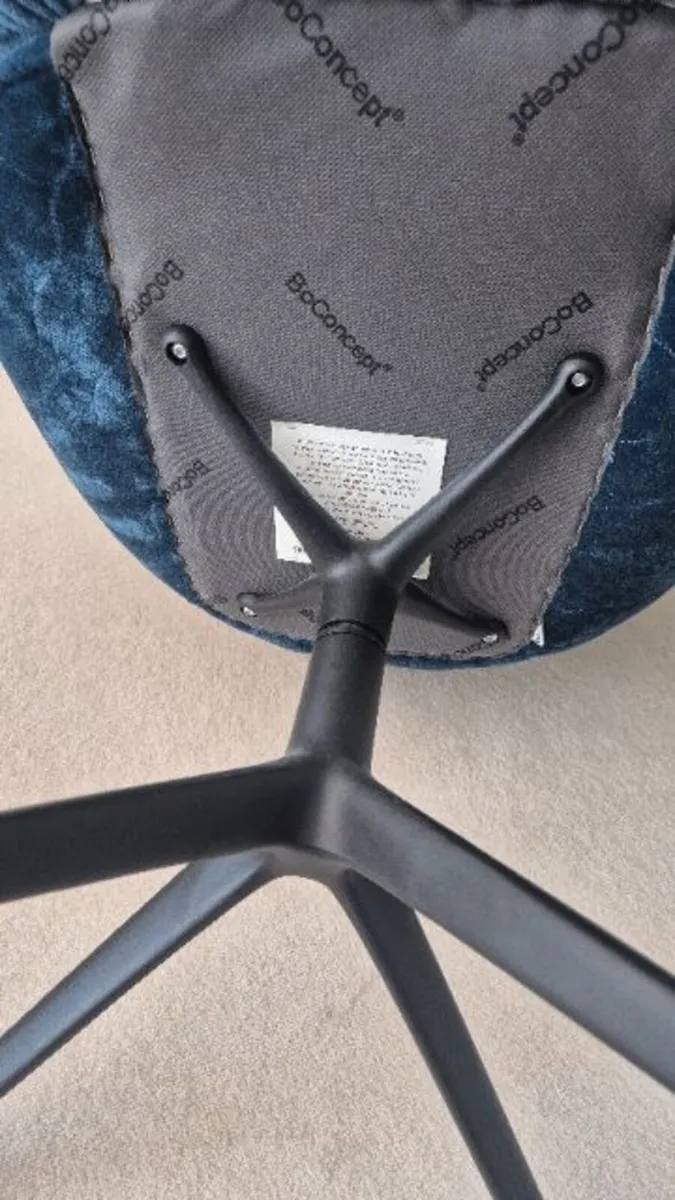 BoConcept Adelaide swivel chair - Image 3