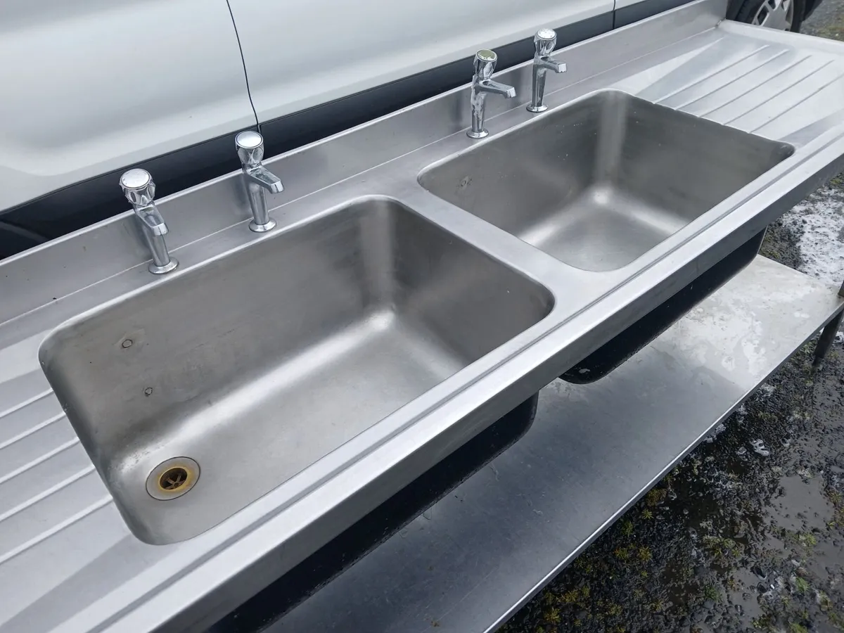 Staneless steel cabbinet double sink unit complete - Image 1
