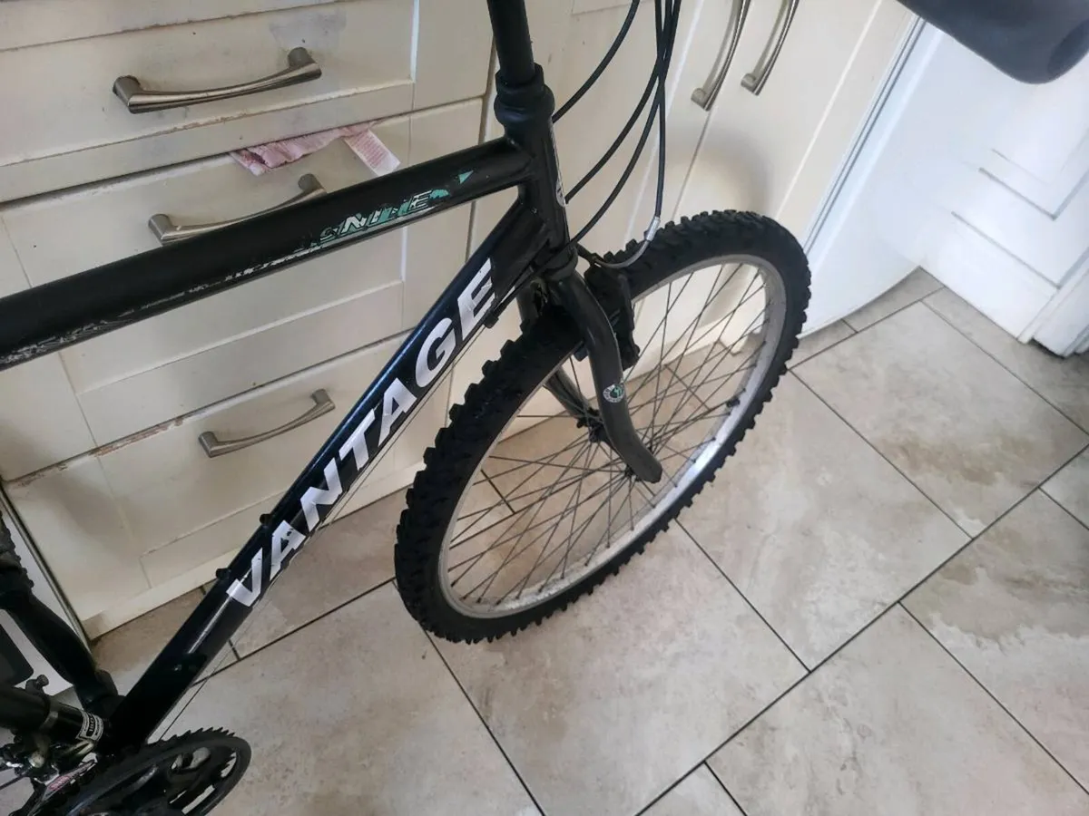 Mountain bike - Image 3