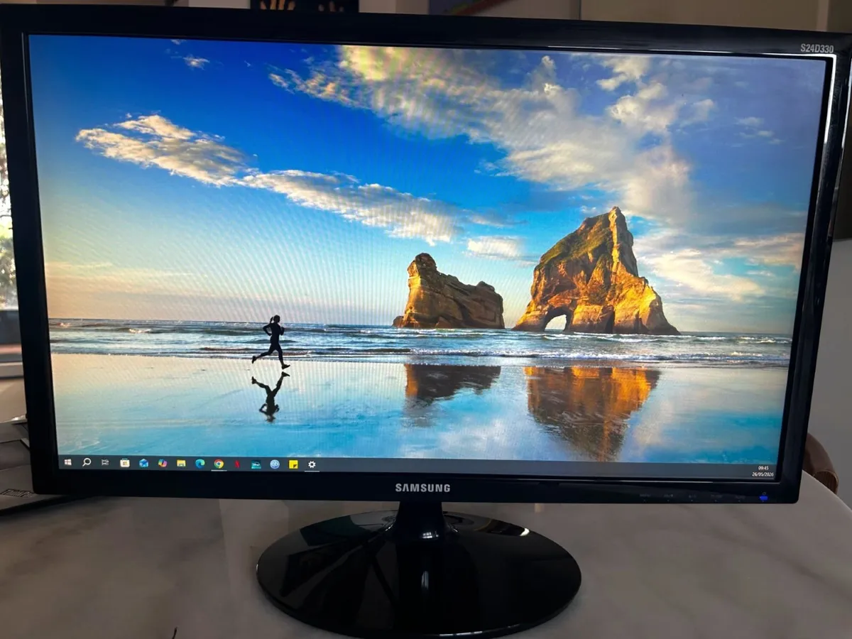 Samsung S24D330h 24-Inch LED Monitor - Image 2