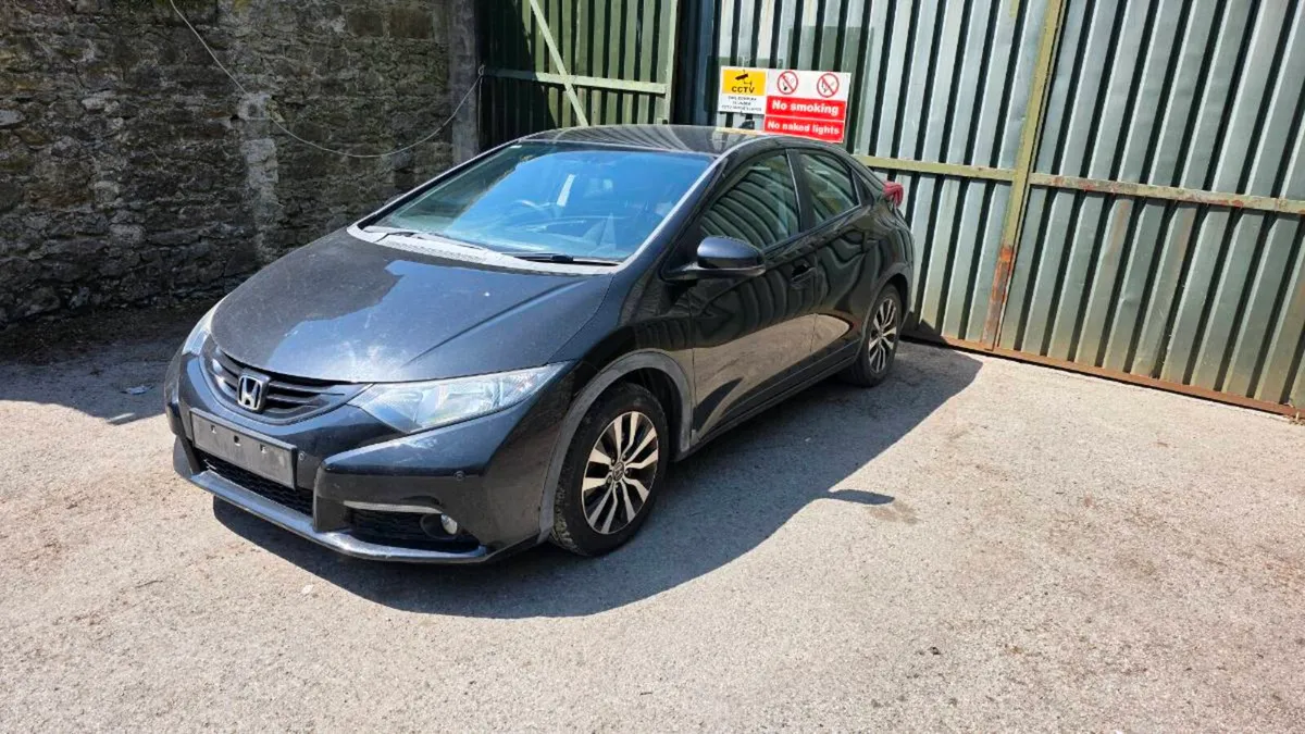 2015 Honda Civic 1.6 Diesel ♻️FOR PART♻️ - Image 1