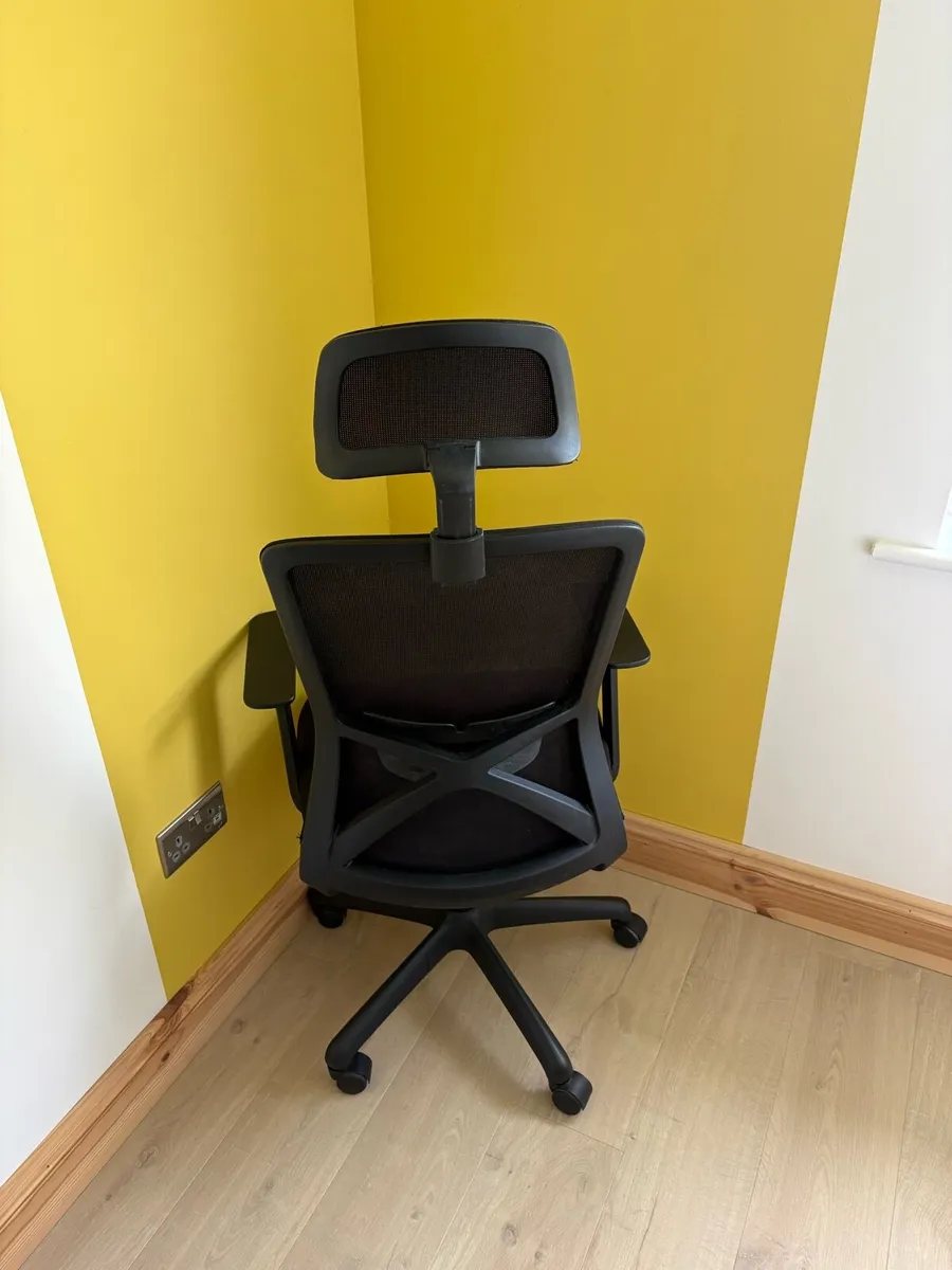 Office chair - Image 2
