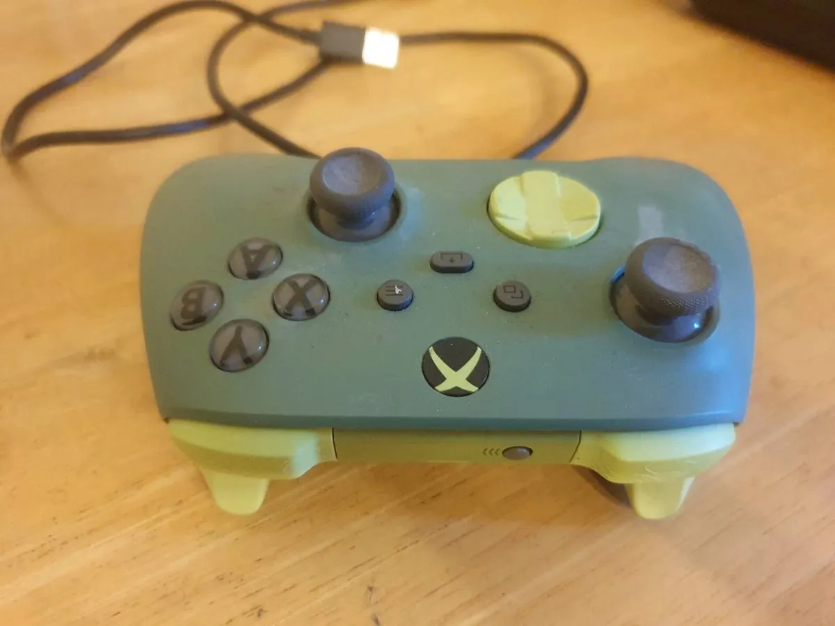 Xbox Wireless Controller – Remix Special Edition - Image 4