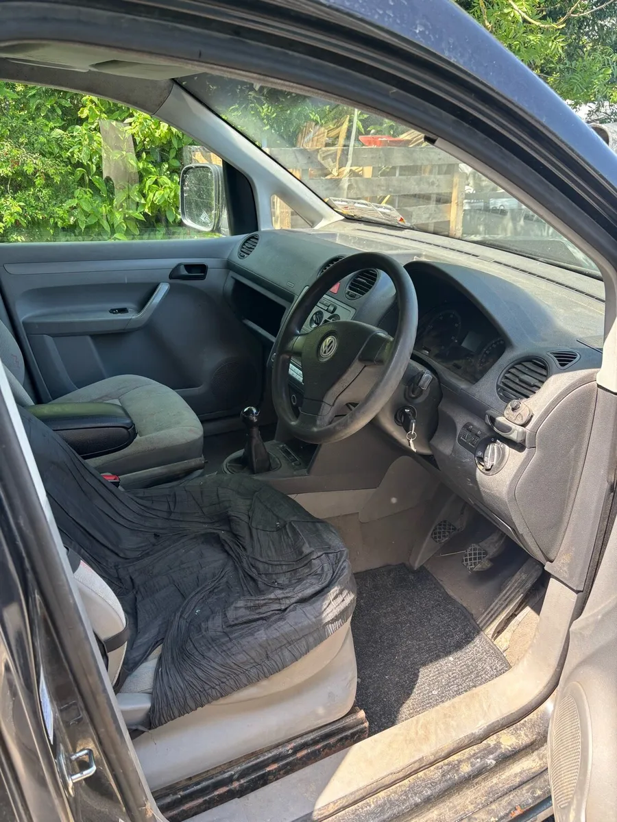 VW Caddy - Image 2