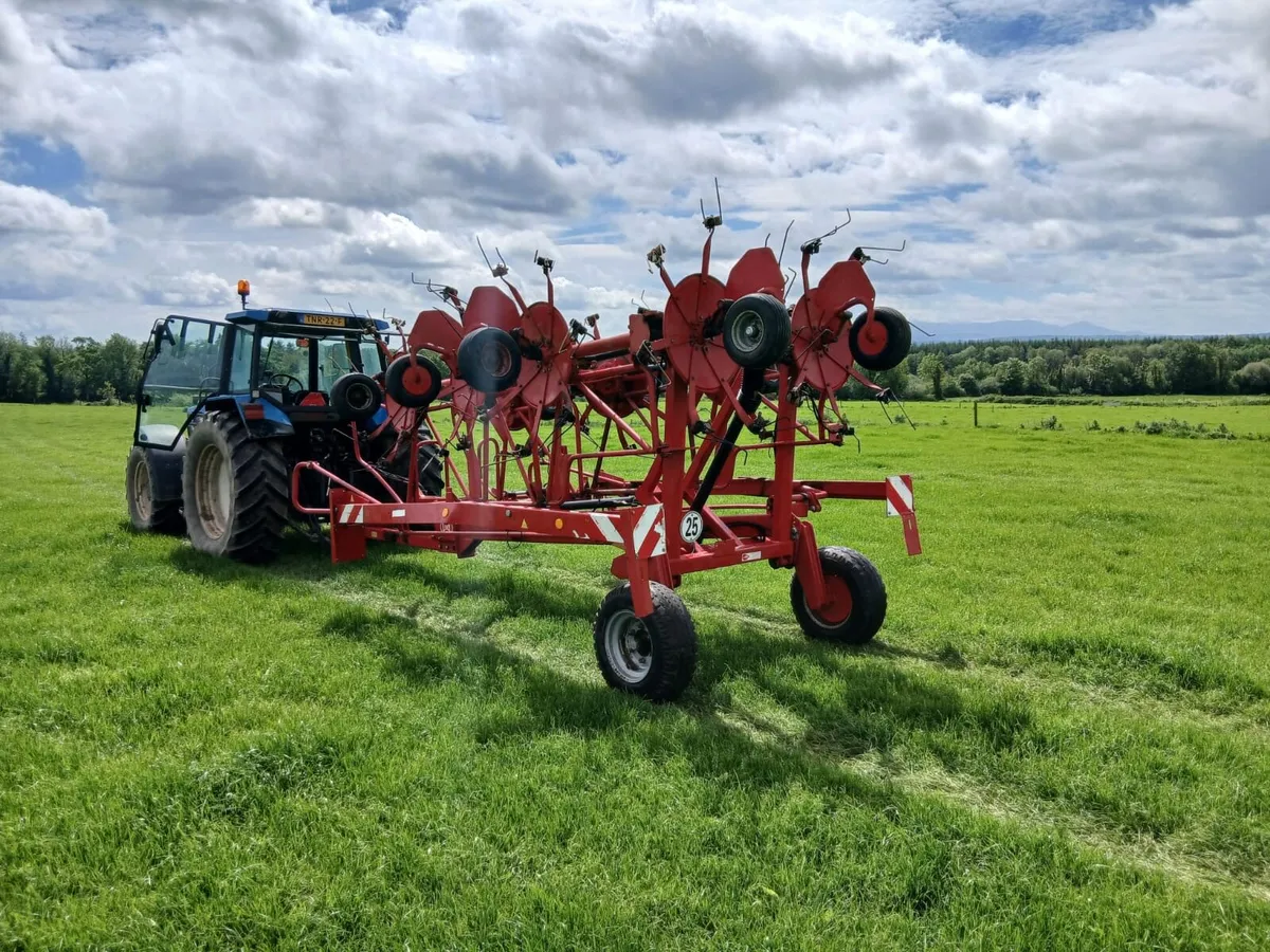 Lely Lotus 1020P Tedder 8 Rotor 2014 - Image 2