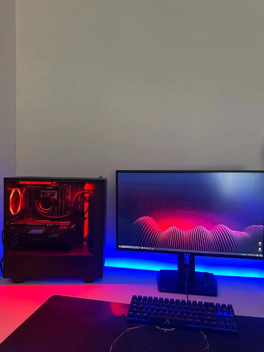 Gaming PC + G-SYNC 144hz Monitor - Image 1