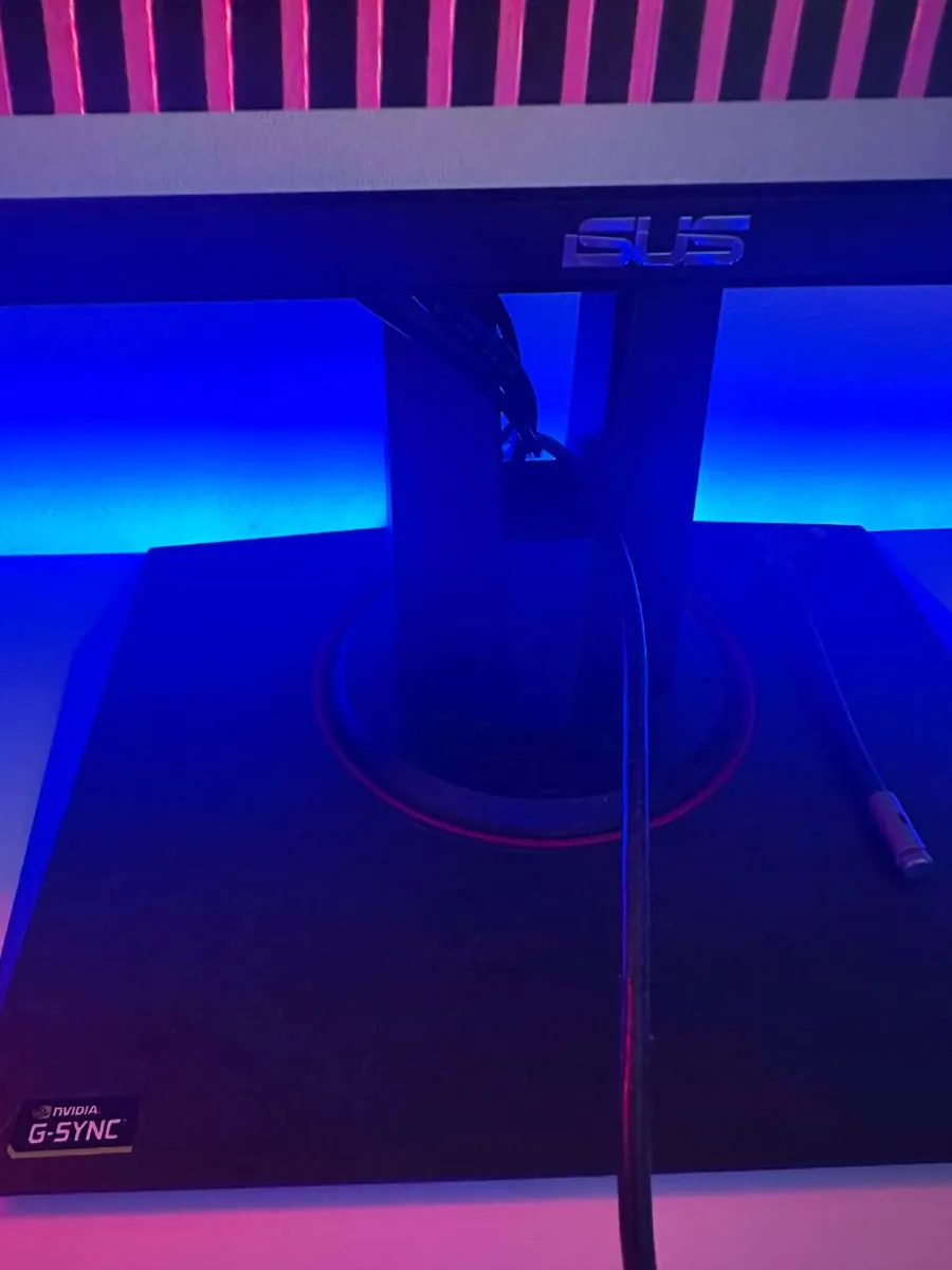 Gaming PC + G-SYNC 144hz Monitor - Image 3