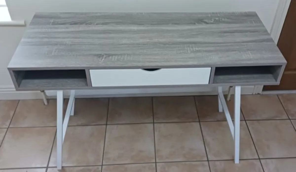 Desk - Image 1
