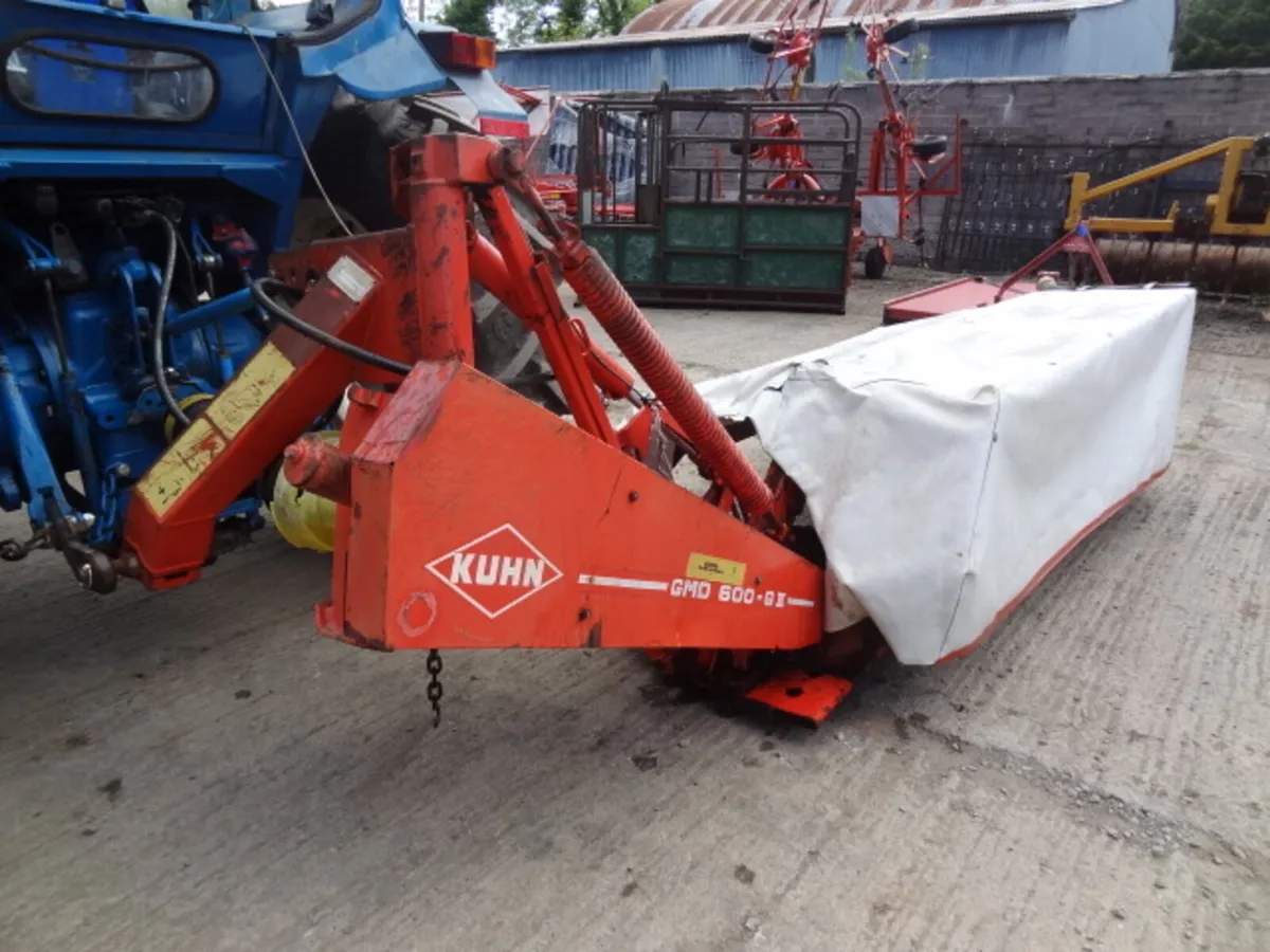 Kuhn GMD600 Side Mounted Disc Mower - Image 4
