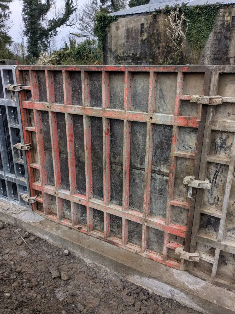 Shuttering Pans - Image 3