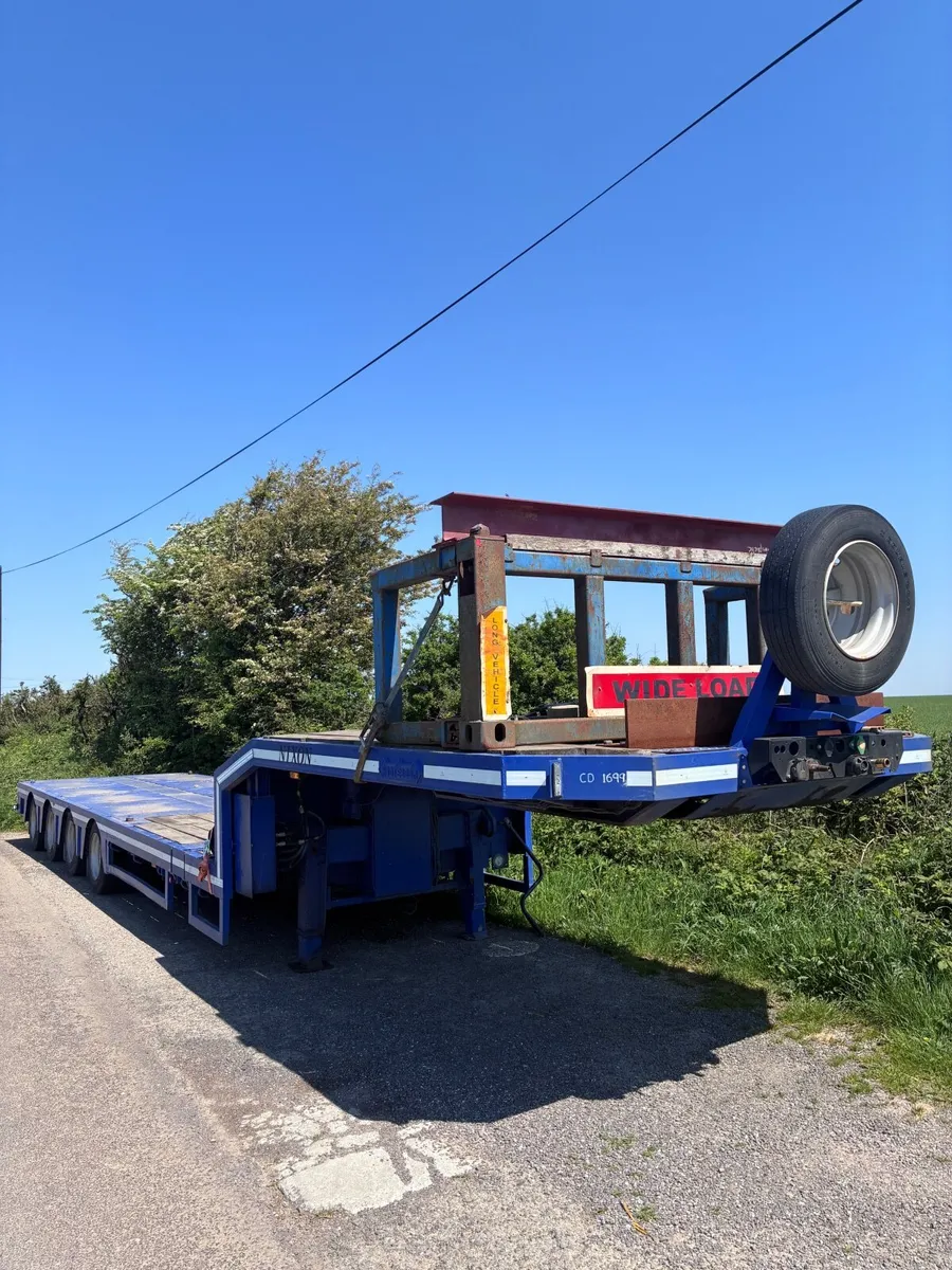 Trailers - Image 1