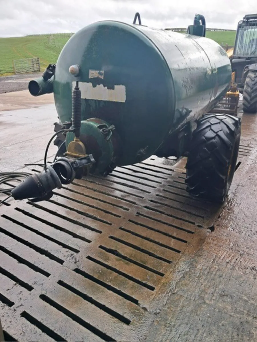 FRASER 1100 VAC TANKER - Image 4