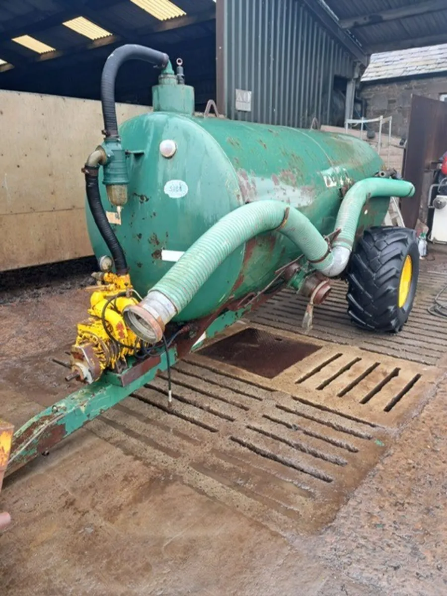 FRASER 1100 VAC TANKER - Image 3