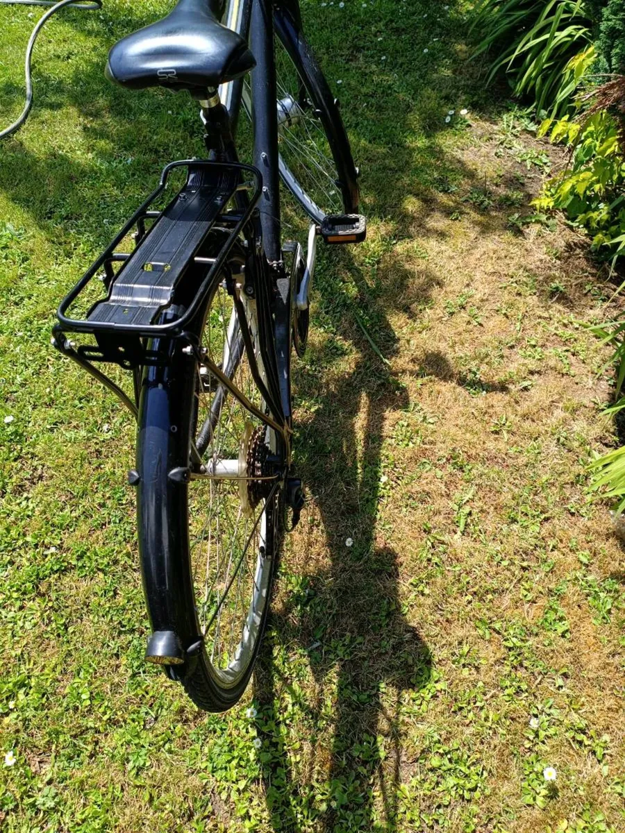 Btwin touring bike hybrid aluminium. - Image 1