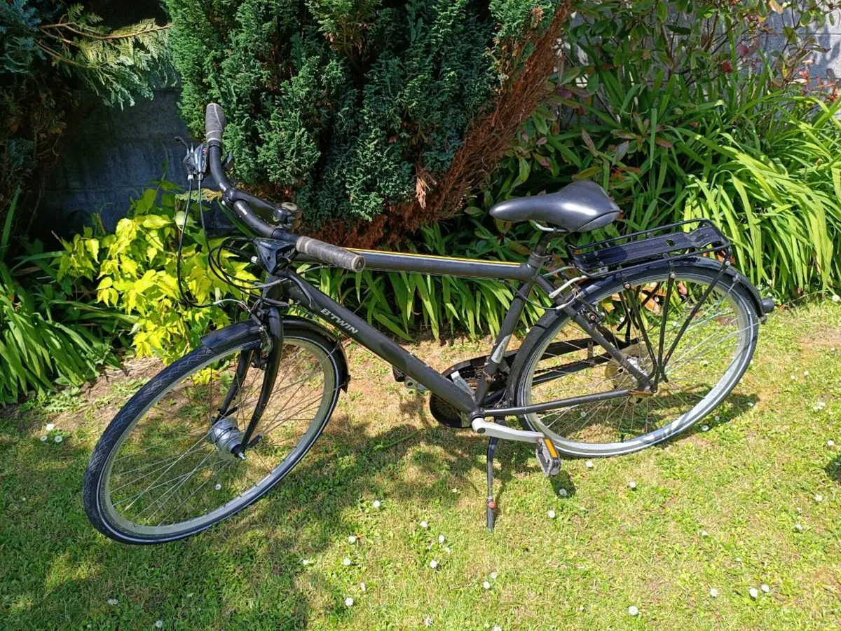 Btwin touring bike hybrid aluminium. - Image 3