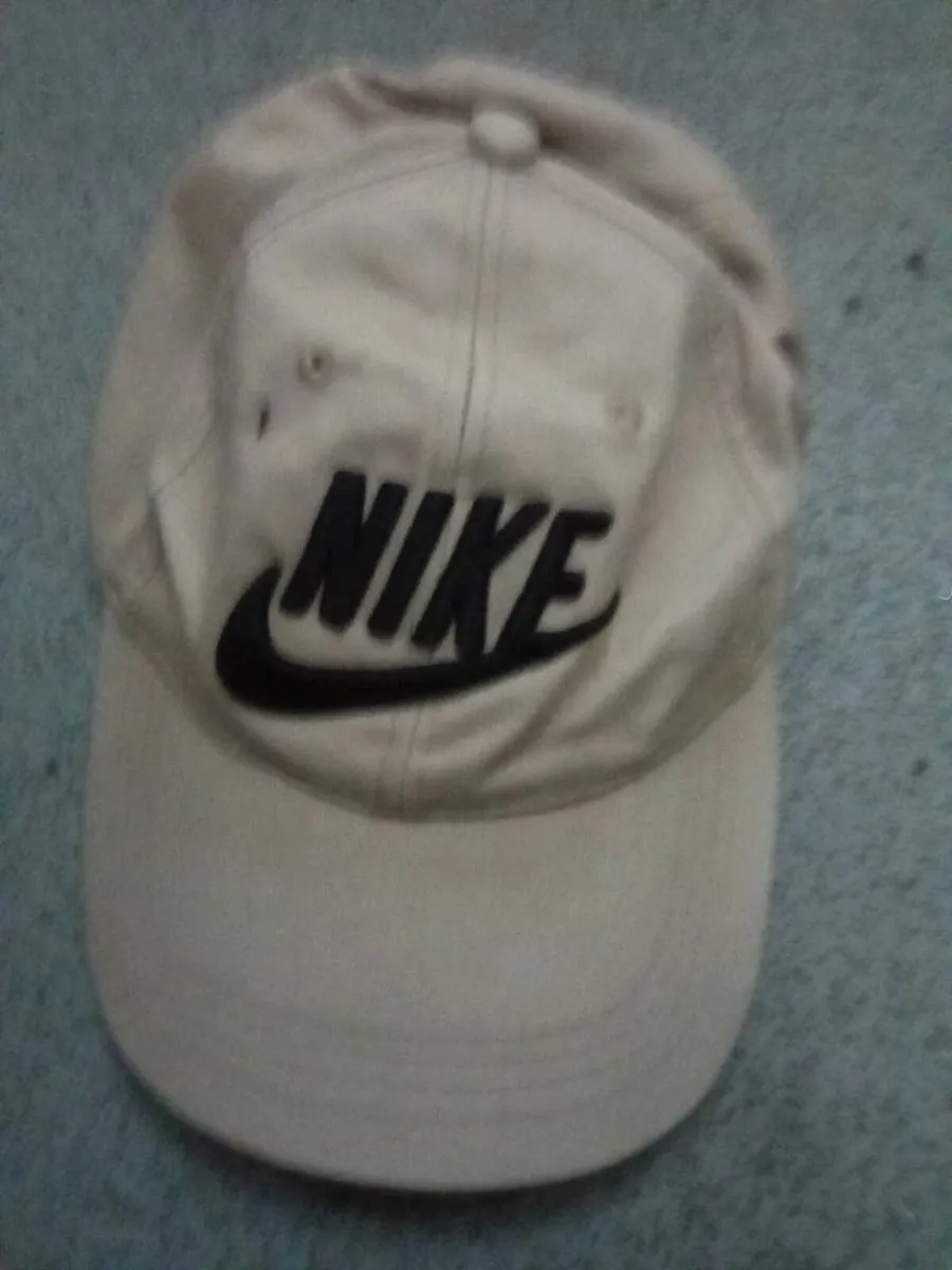 LARGE.  RUGBY.  JERSEY.  AND.  NIKE. HAT - Image 4