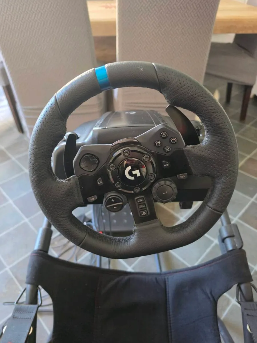 Logitech g293s steering wheel and pedals - Image 3