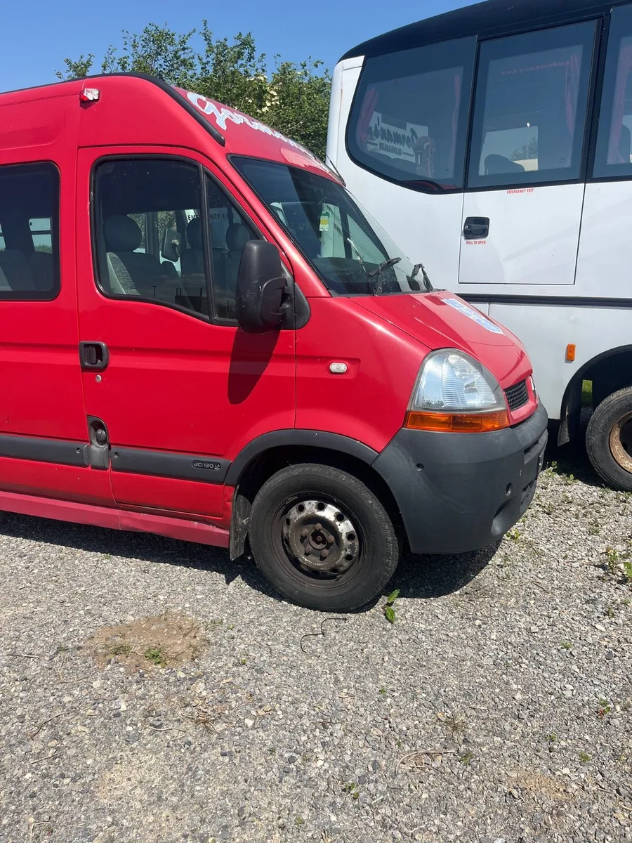 2006 16 seater bus - Image 2