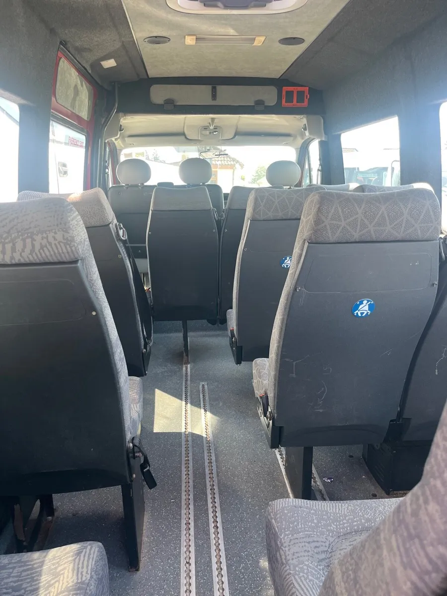 2006 16 seater bus - Image 3