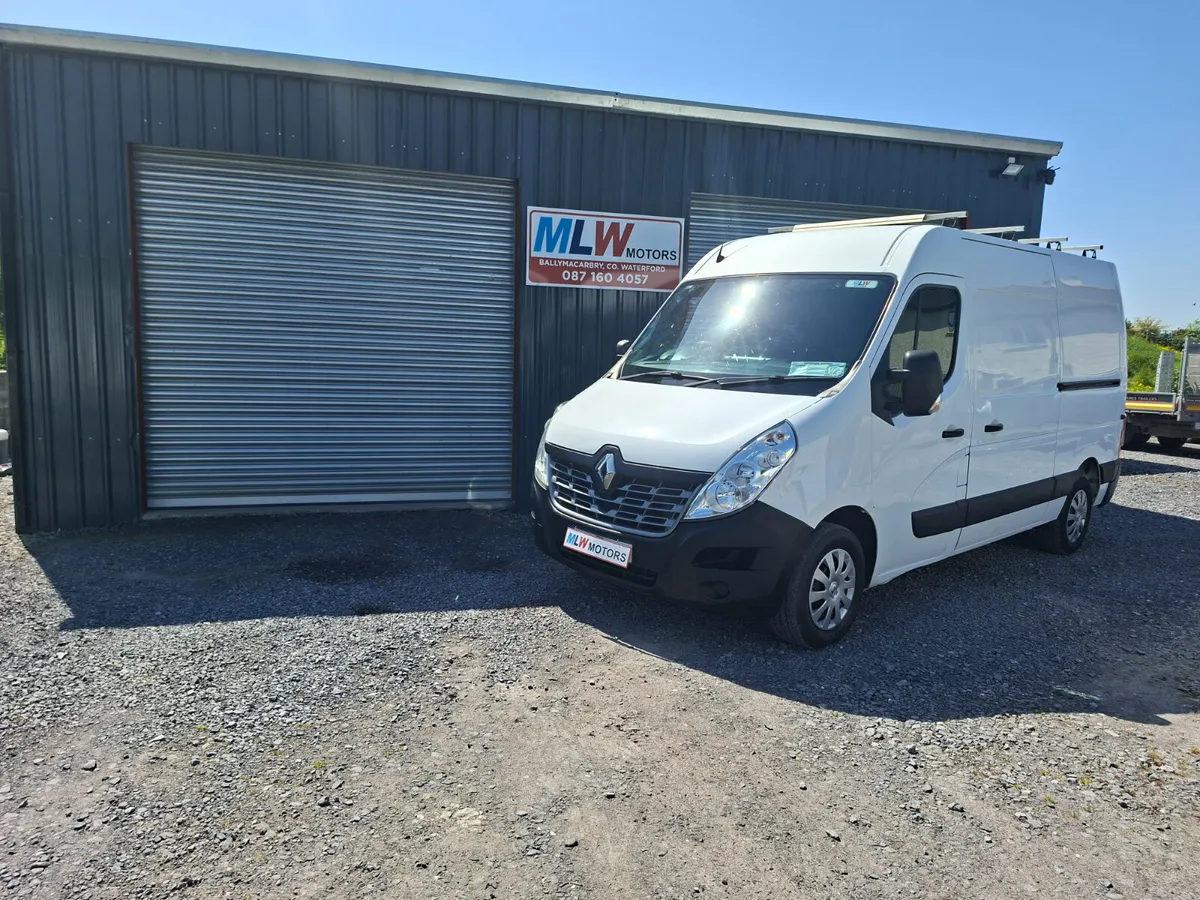 Renault Master 182 2.3 DCI MWB Excellent Condition - Image 1