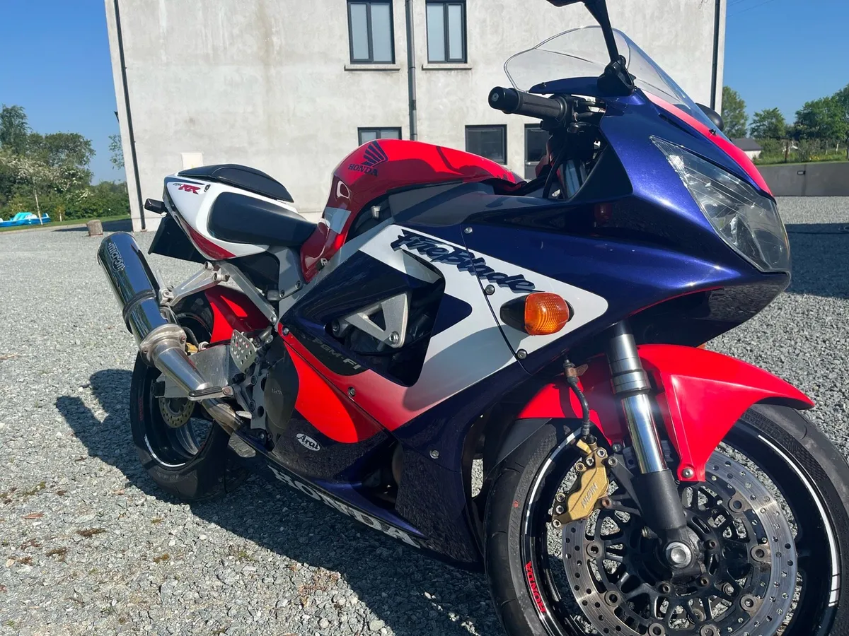 2001 Honda Fireblade CBR 929rr - Image 3