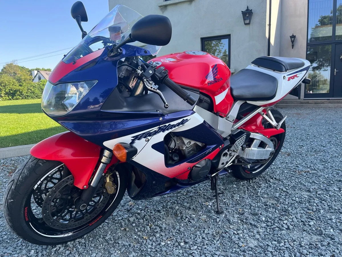2001 Honda Fireblade CBR 929rr - Image 2