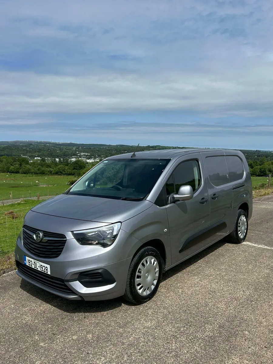 2019 Vauxhall Combo 1.6 3 seats - Image 3