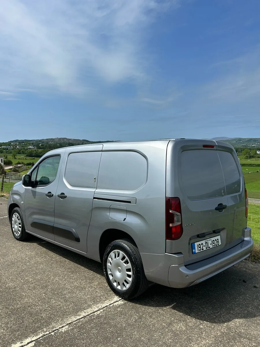 2019 Vauxhall Combo 1.6 3 seats - Image 4