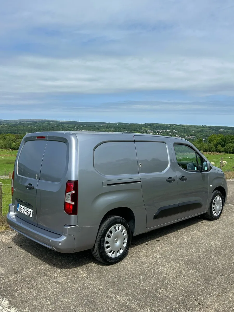 2019 Vauxhall Combo 1.6 3 seats - Image 2