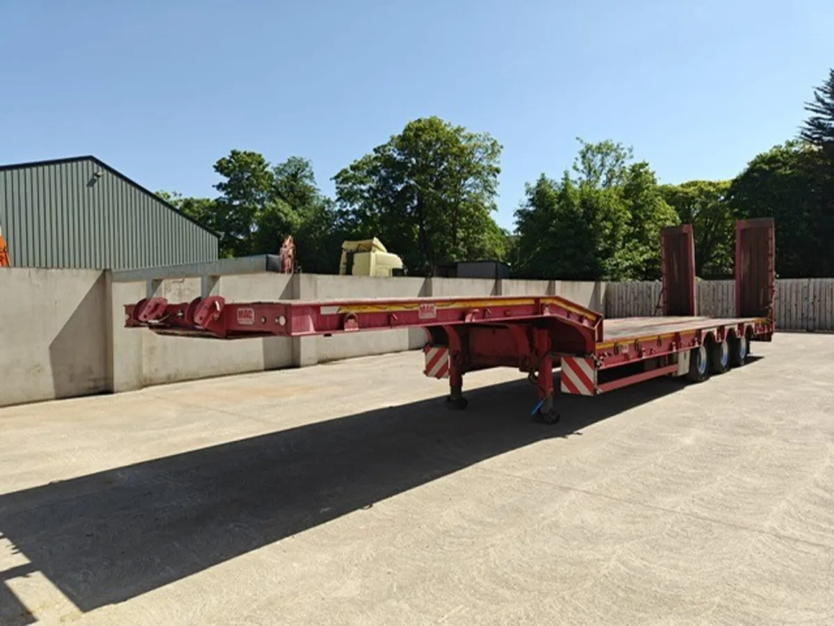 2019 MAC MAC-S3-44 Tri Axle Low Loader - Image 1