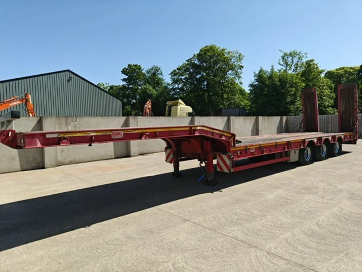 2019 MAC MAC-S3-44 Tri Axle Low Loader - Image 2
