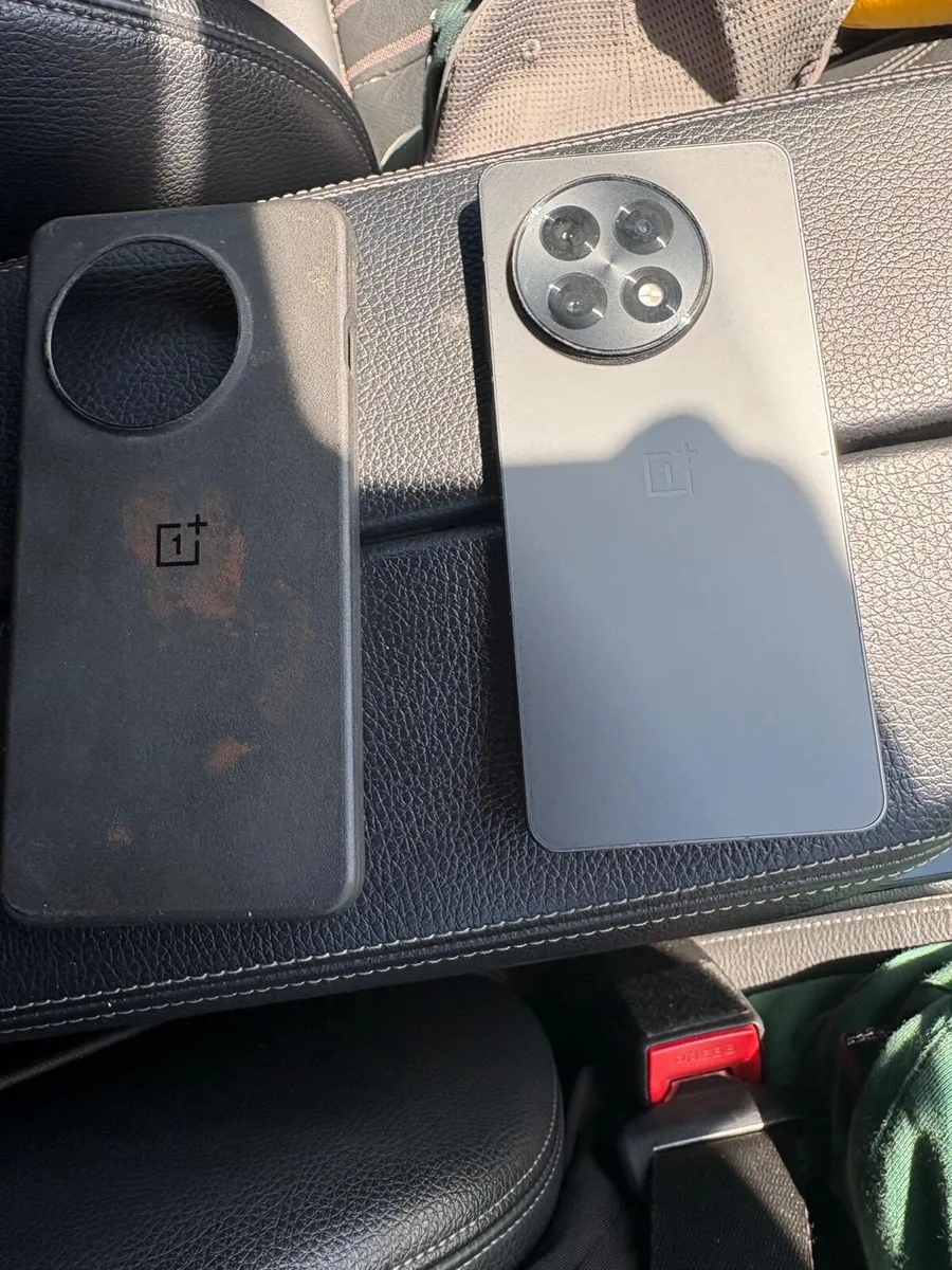 One Plus 13r - Image 2