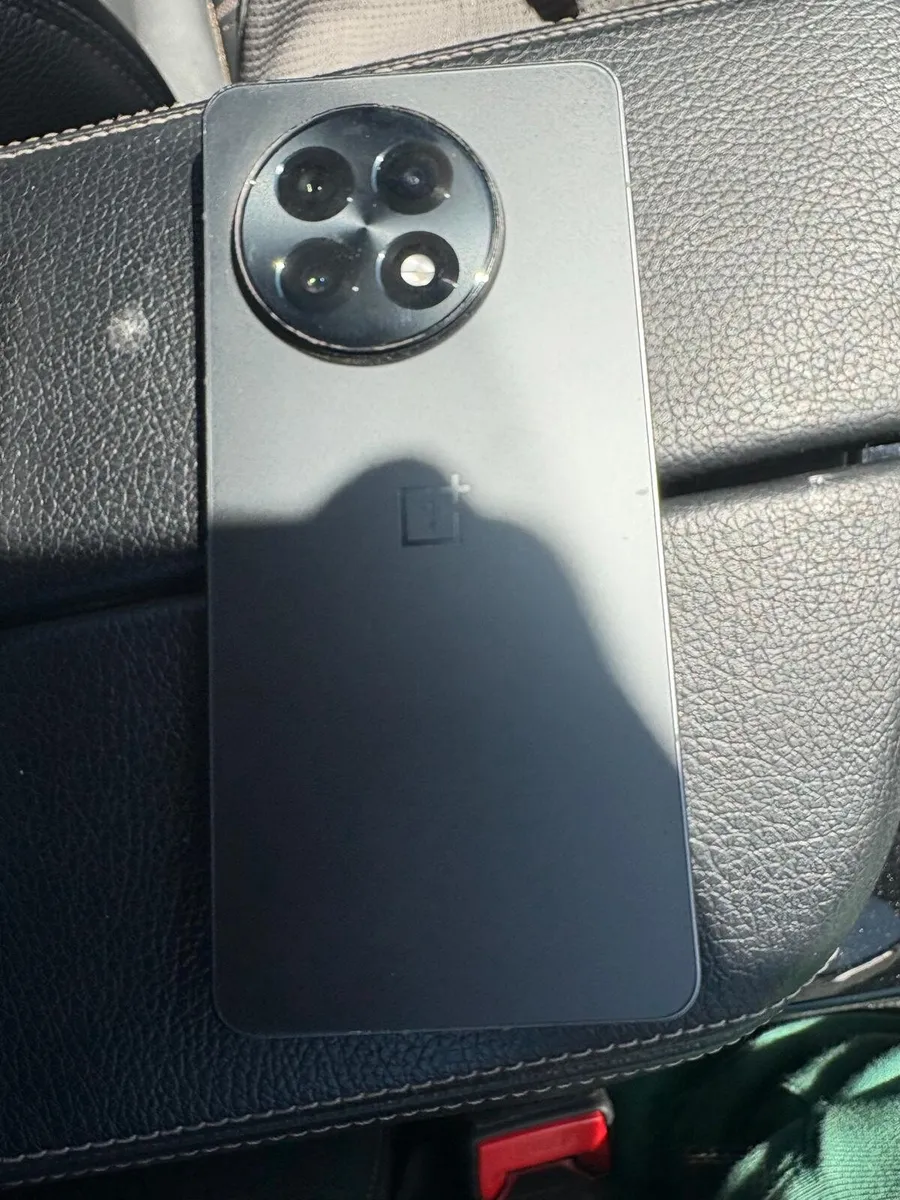 One Plus 13r - Image 3