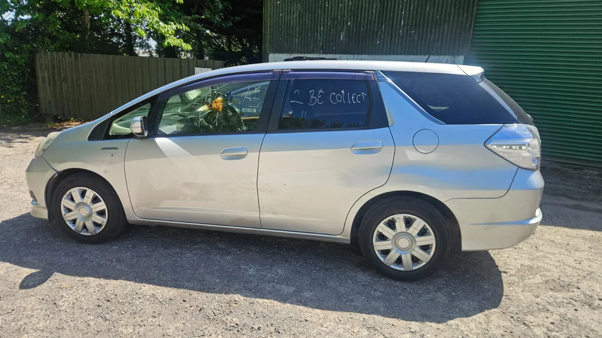 Honda Fit 2013 1.3petrol Automatic Hybrid - Image 3