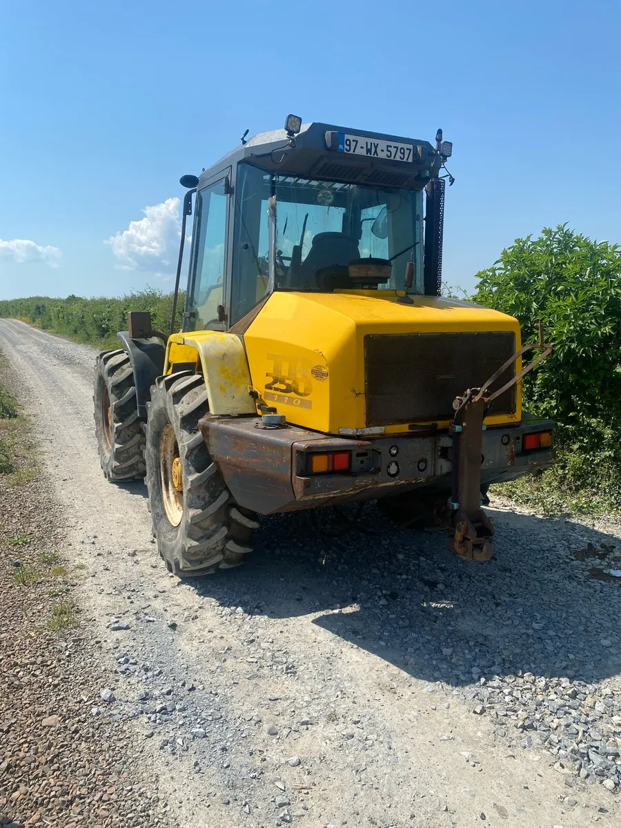 250 110 Matbro loader - Image 4