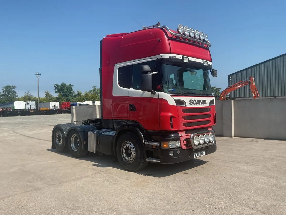 2011 (11) SCANIA R500 6x2 Tag Axle - Image 1