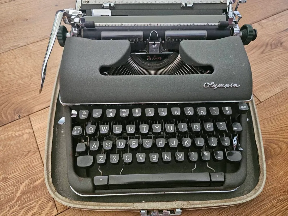 Typewriter - Image 4