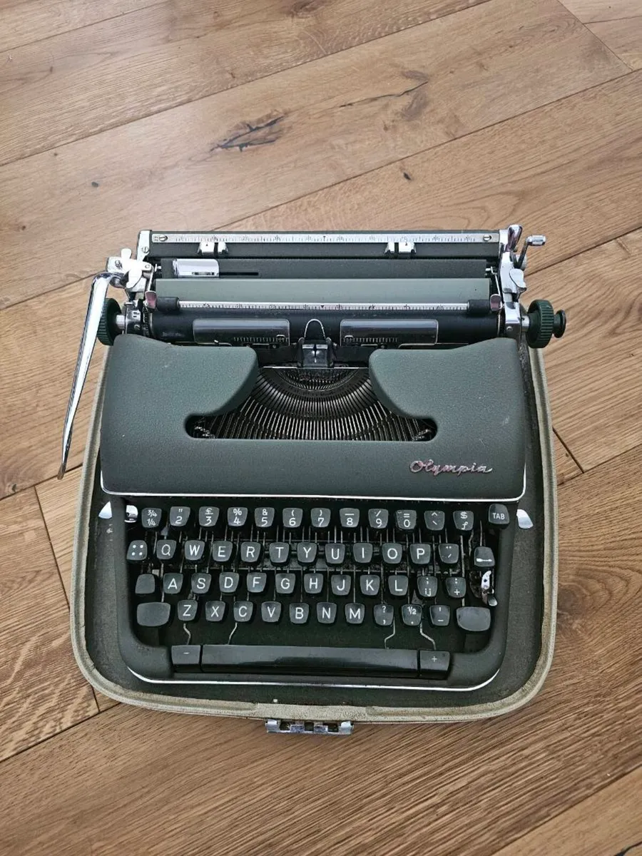 Typewriter - Image 1