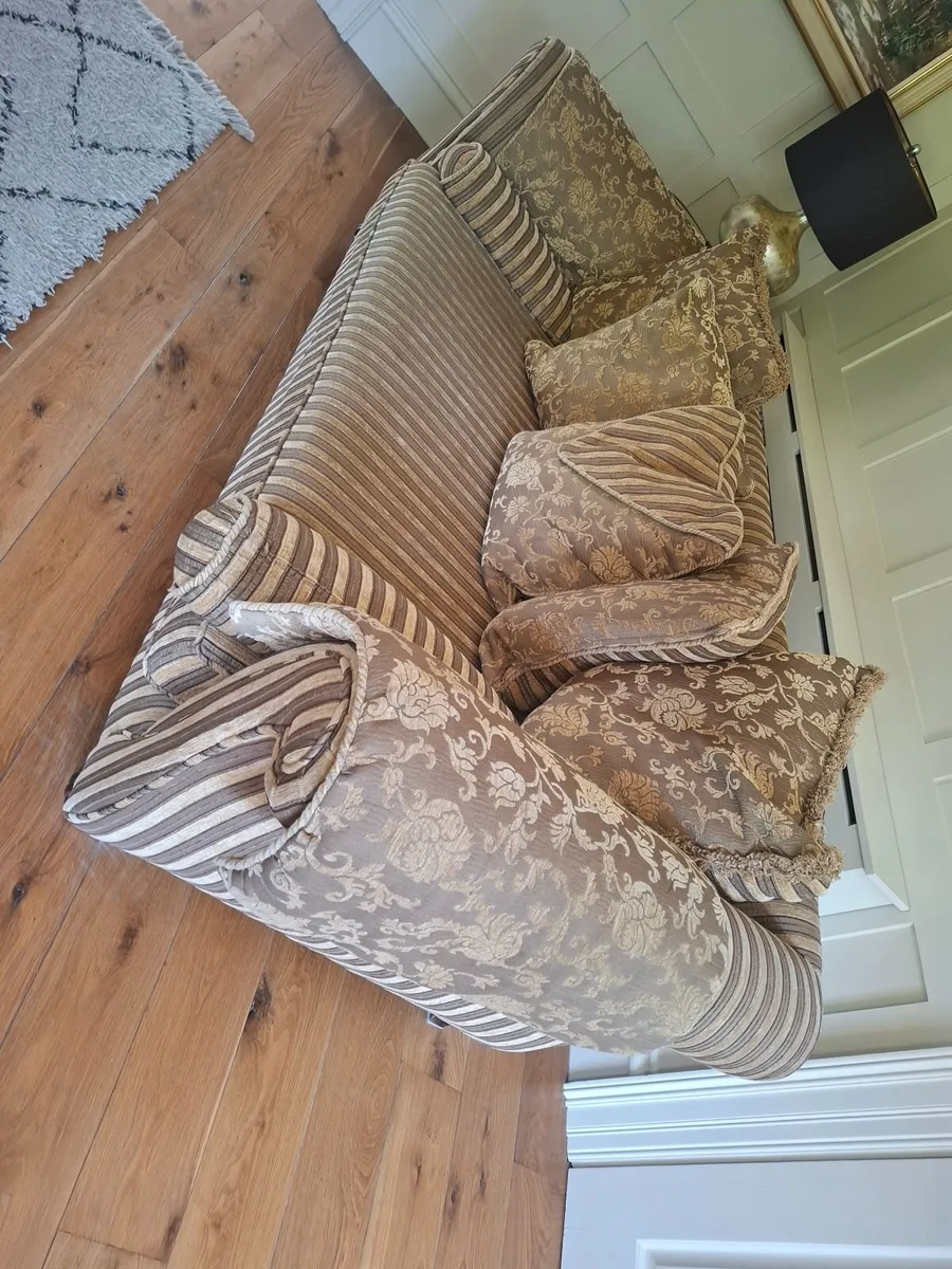 Sofa - Image 4
