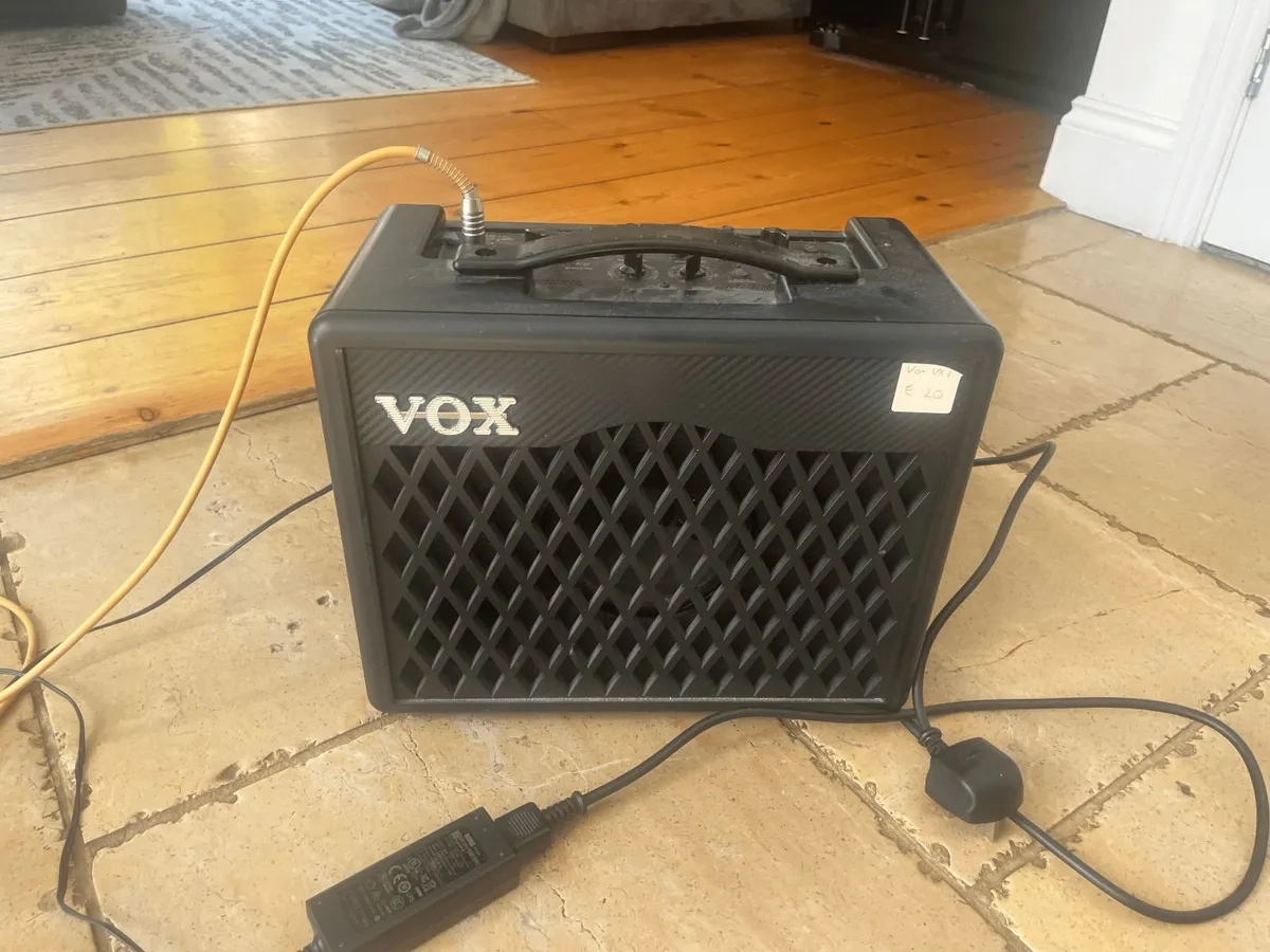 Electric Guitar Amp & Stand - Image 4