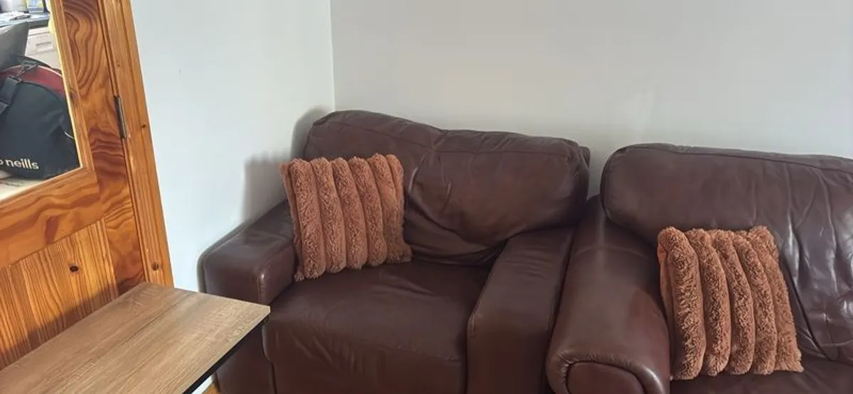 Brown leather 3 seater and 1 seater - Image 2