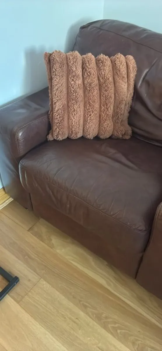 Brown leather 3 seater and 1 seater - Image 3