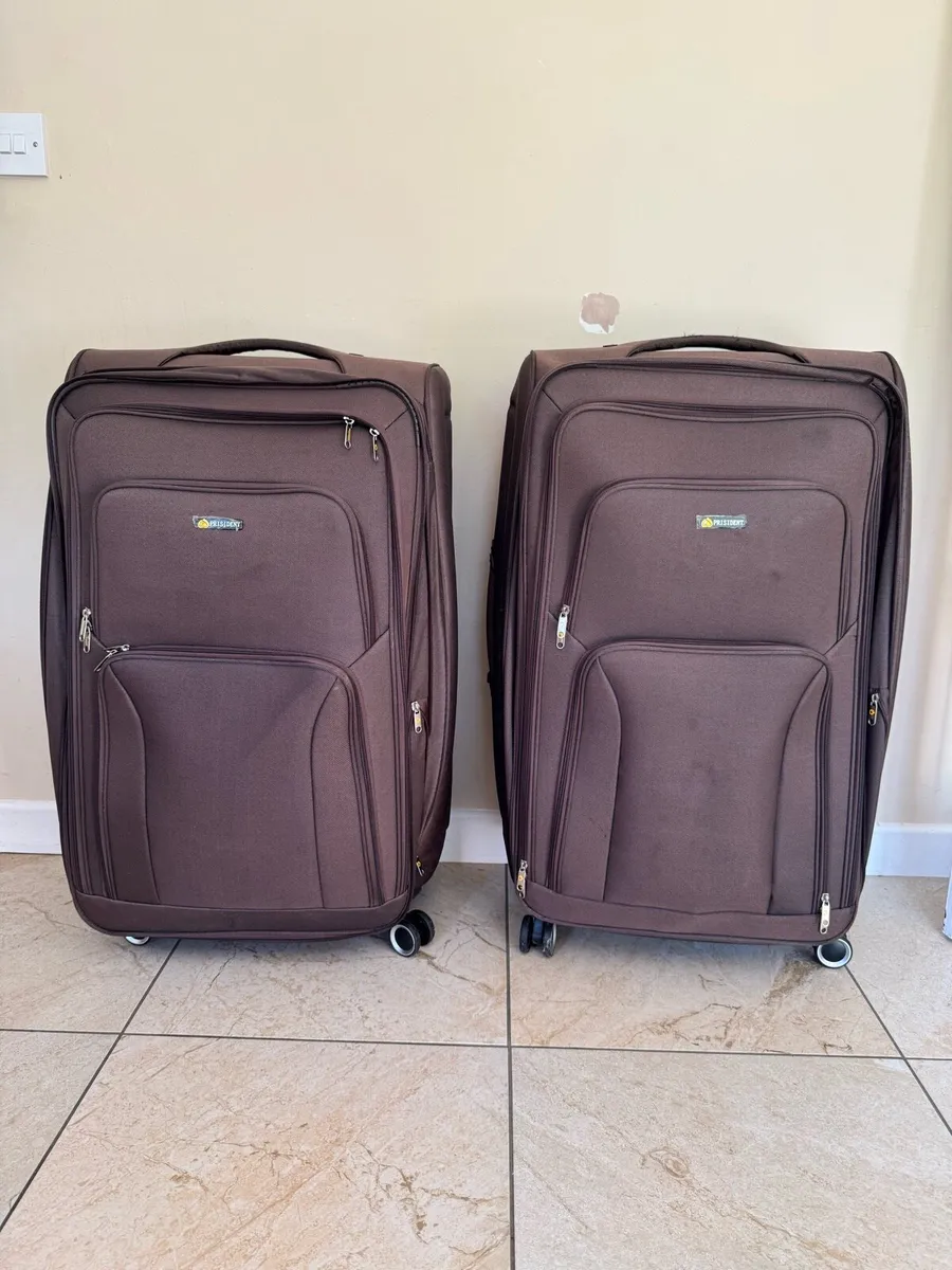 2xLarge suitcases